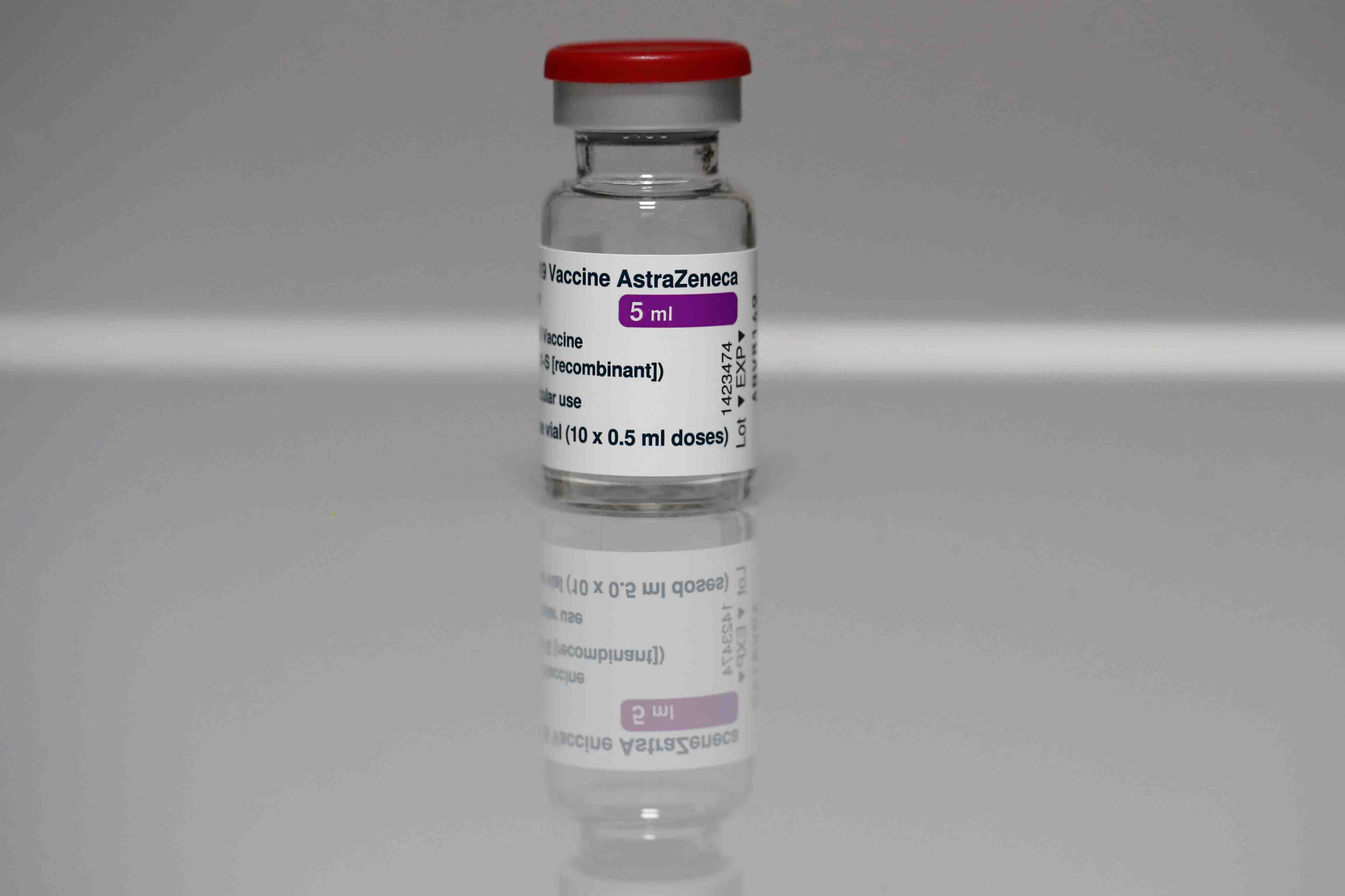 La has va sans doute recommander les vaccins arn pour les moins de 55 ans apres une premiere dose d'astrazeneca