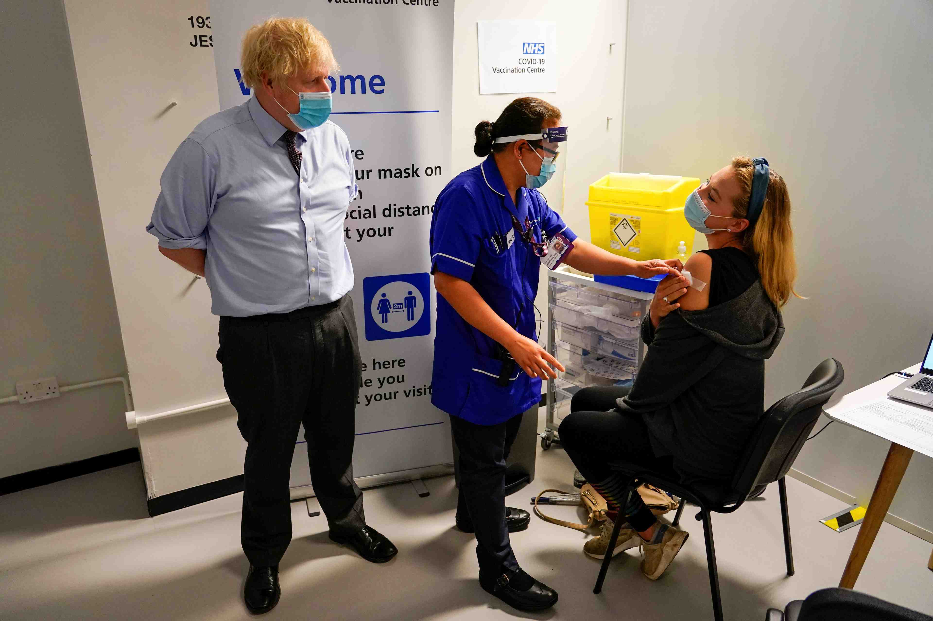 Les britanniques vaccines bientot autorises a partir en vacances en europe?