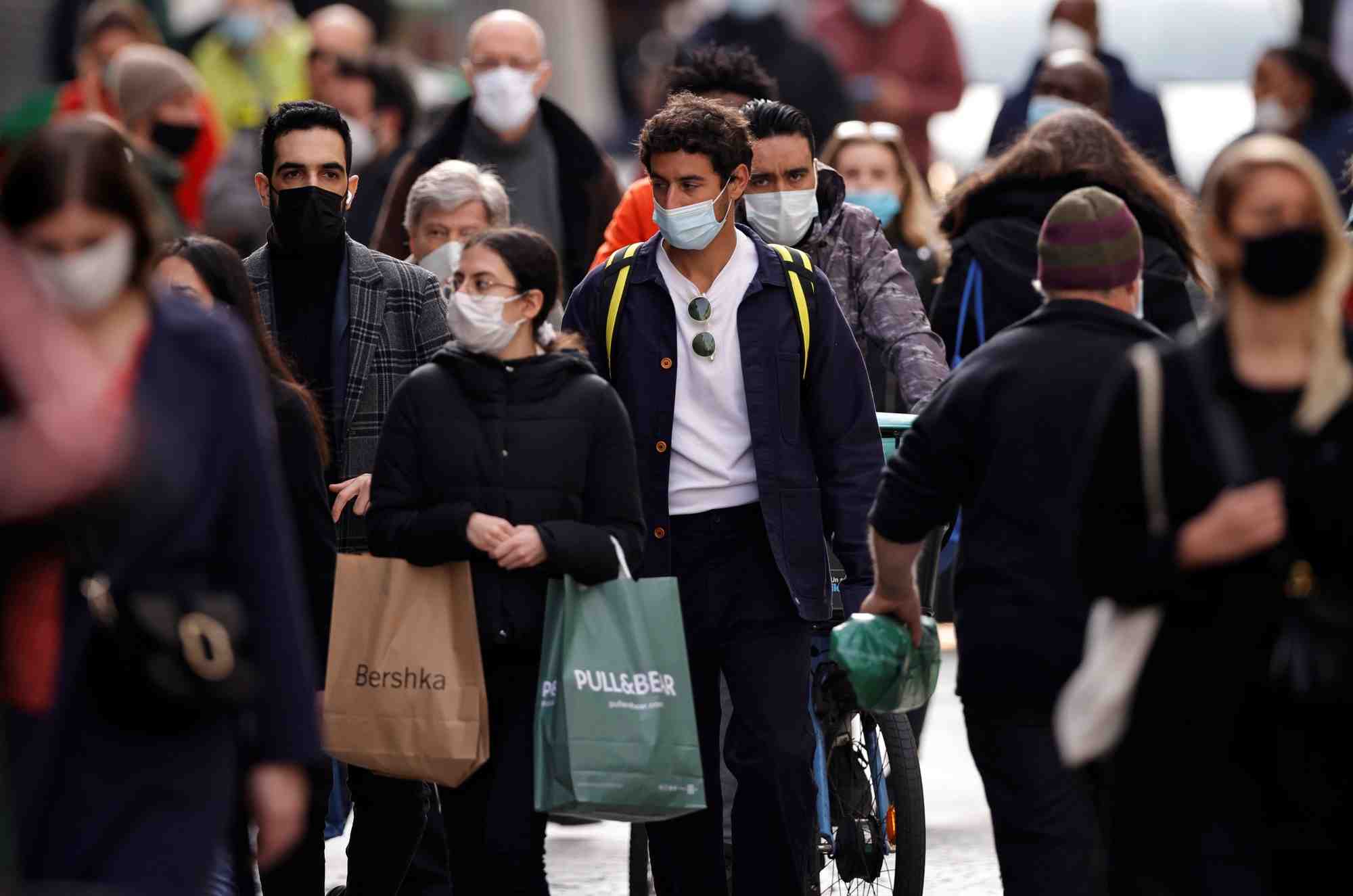 France: le pib retrouve son niveau d'avant-crise plus tot que prevu