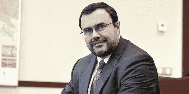 François Bloch, Directeur des réseaux Bancaires Internationaux en Afrique, Bassin Méditerranéen et Outre-mer, à partir du 1er novembre 2023.