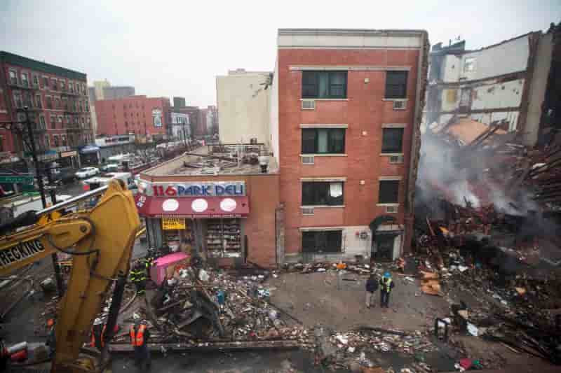 Plusieurs morts dans l'effondrement d'immeubles à New York