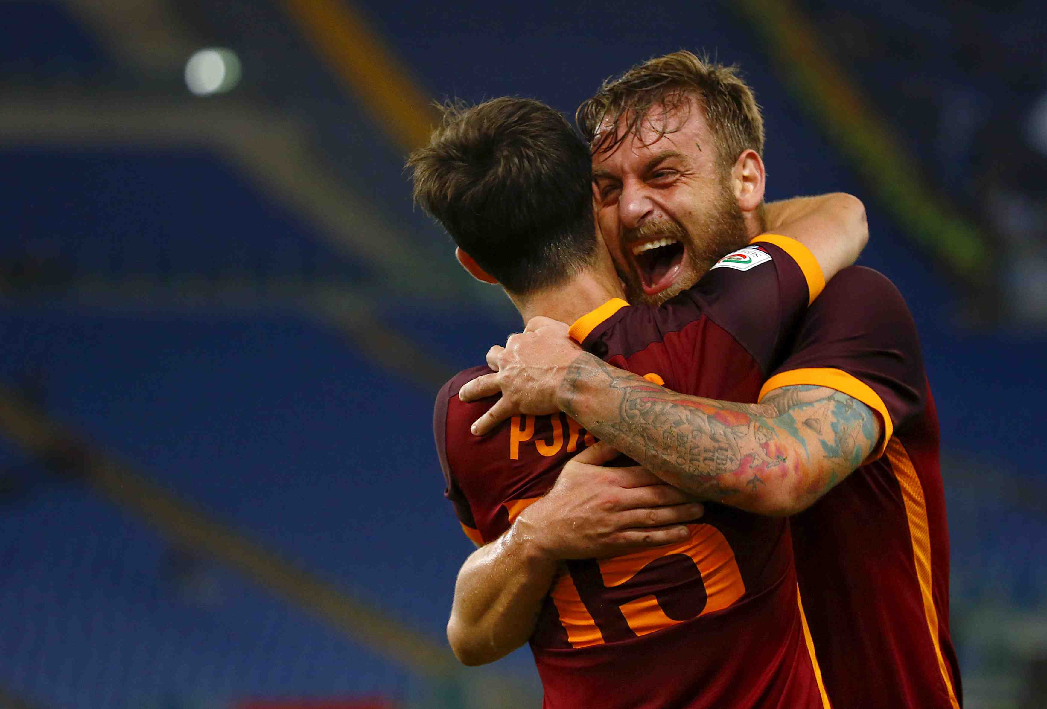 La roma bat empoli et remonte sur le podium