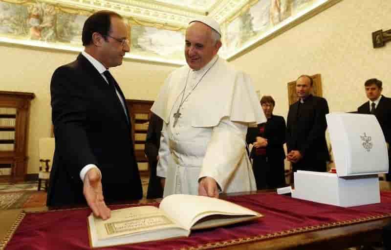 Francois hollande sera recu par le pape mercredi