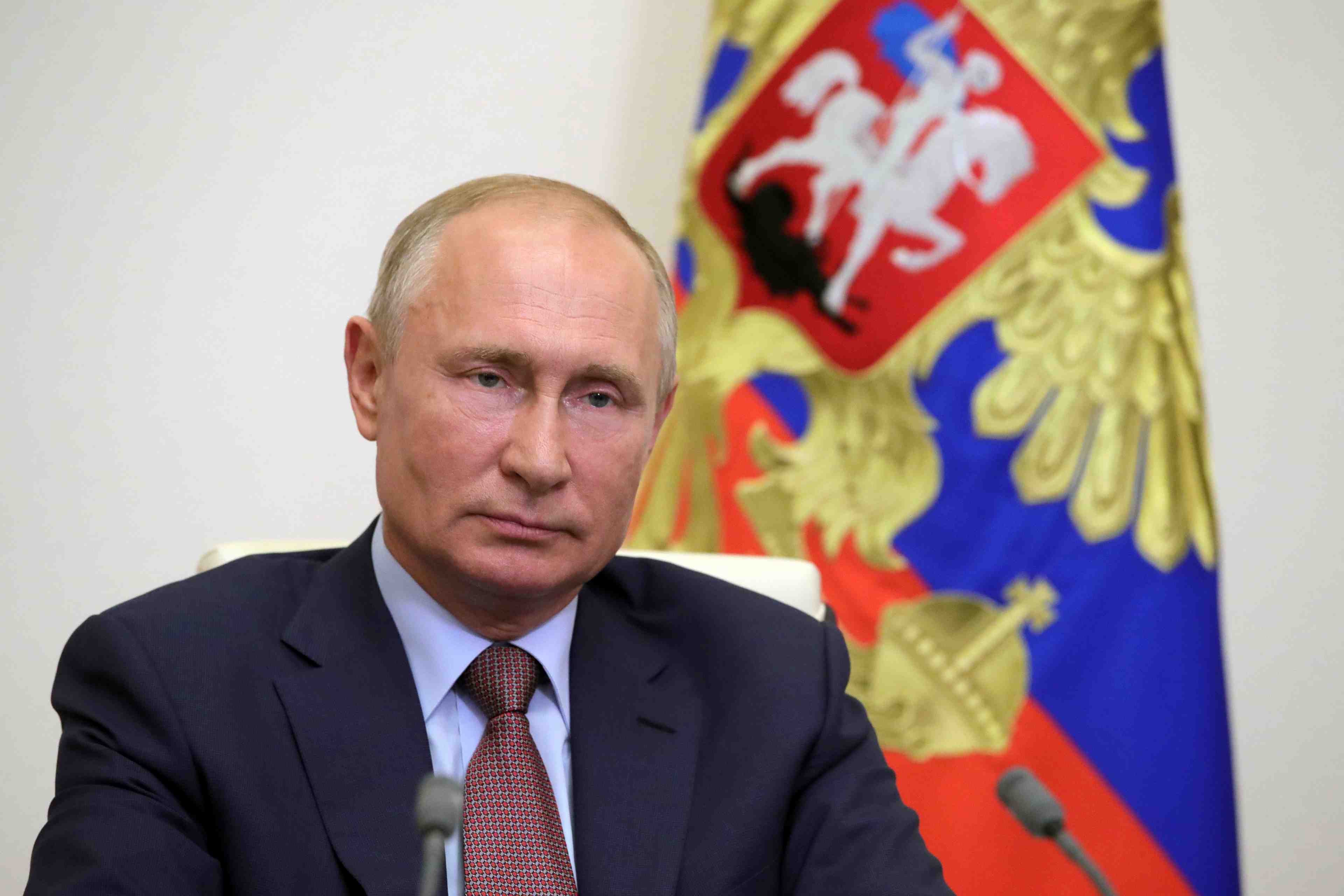 Poutine invite les russes a se rendre aux urnes