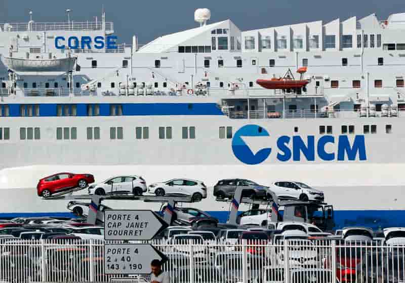 Des discussions après une semaine de grève à la SNCM