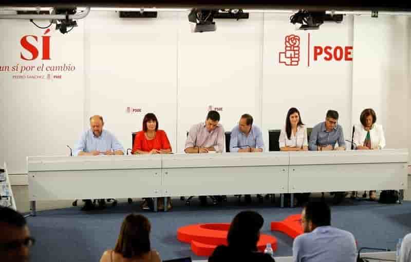 Le psoe et ciudadanos contre un gouvernement dirige par mariano rajoy