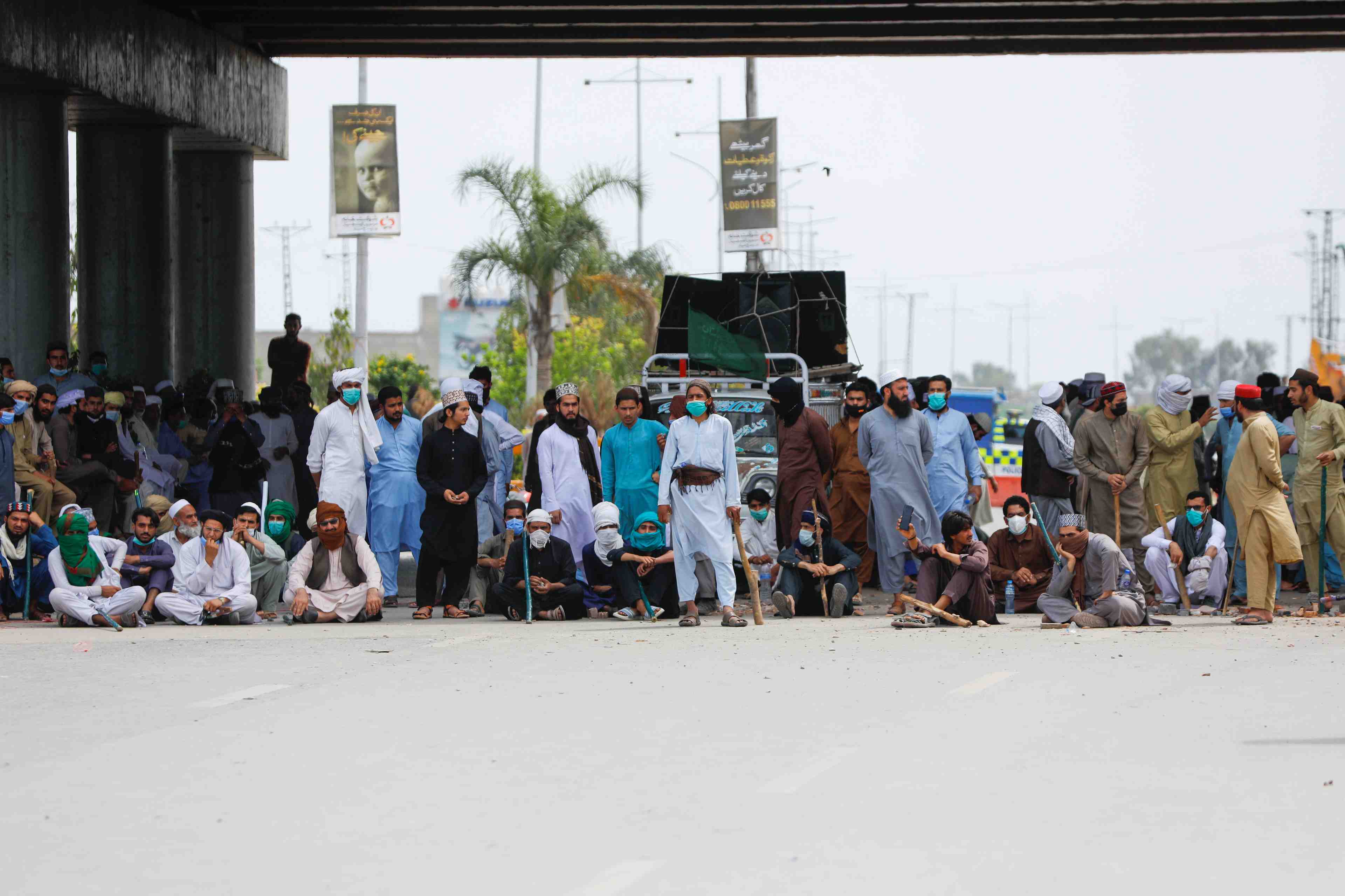 Manifestations anti-francaises au pakistan