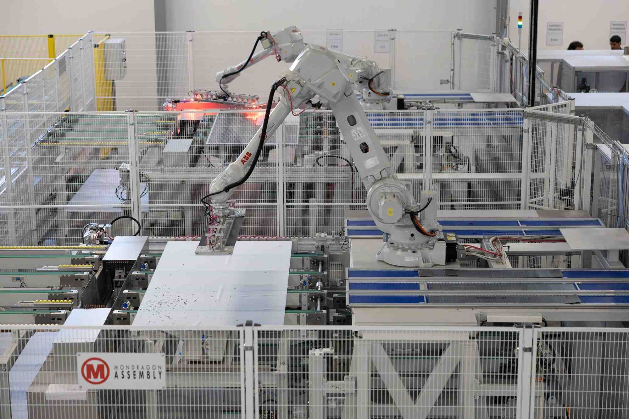 Pour la première fois depuis huit ans, la France ferme plus de sites industriels qu'elle n'en ouvre sur une année.