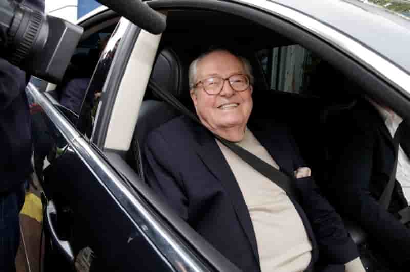 Jean-marie le pen conteste devant la justice sa suspension du fn