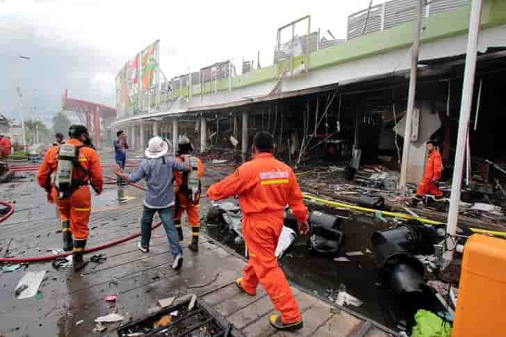 Attentat devant un supermarche dans le sud de la thailande