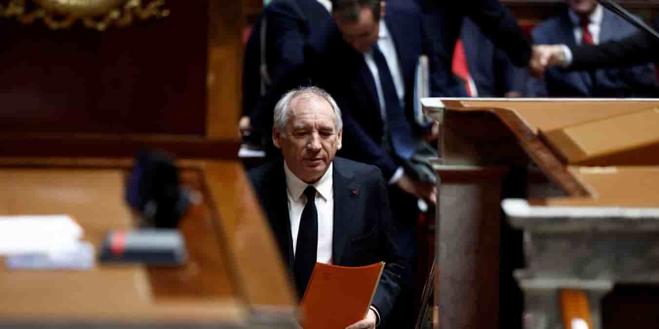 « Ce sont les collectivités qui portent une grande part de l'investissement de notre pays, beaucoup plus que l'État ! », a fait valoir François Bayrou.