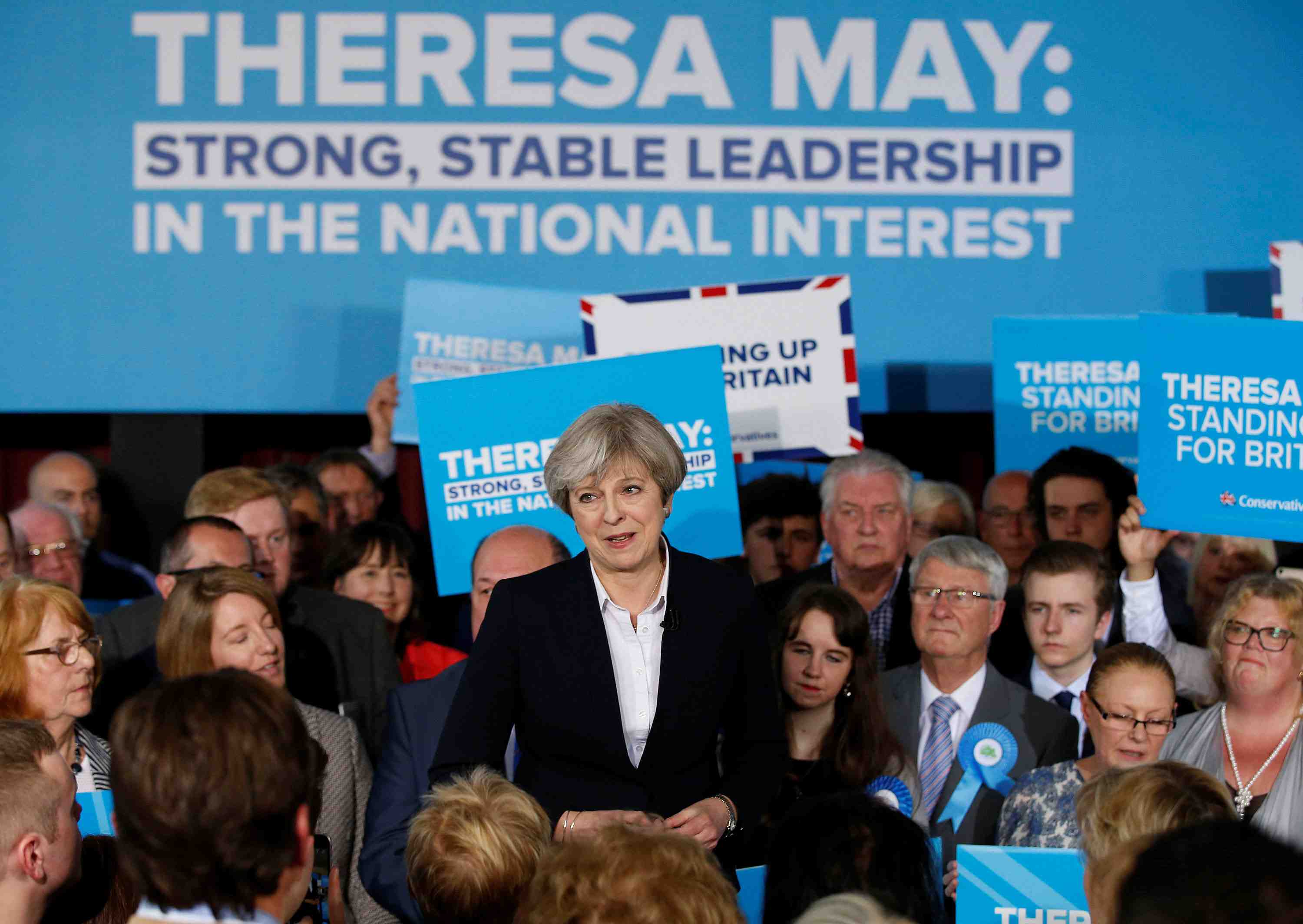 May estime que l'ue se ligue pour un brexit a son avantage