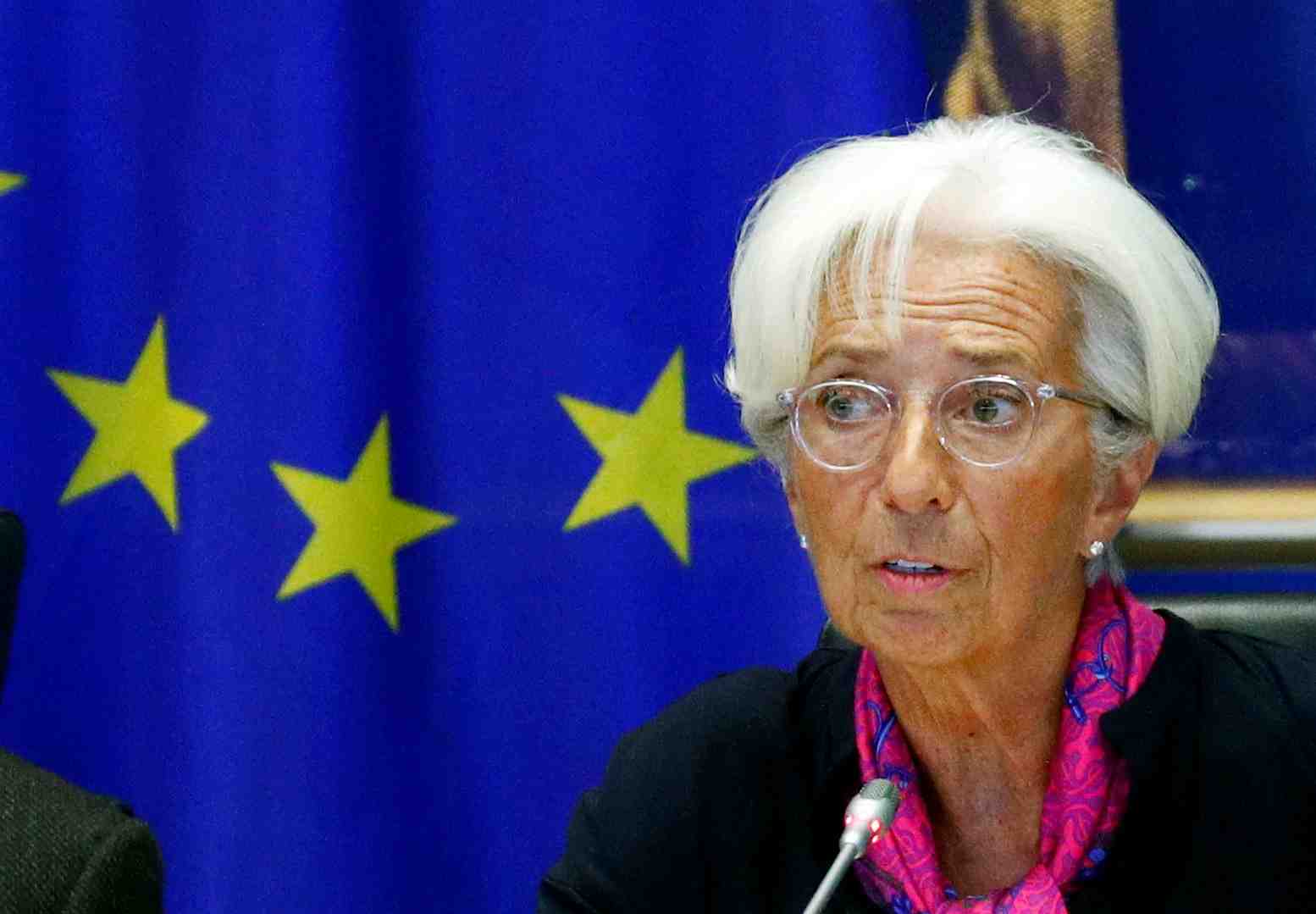 Bce: lagarde obtient un premier soutien au parlement europeen