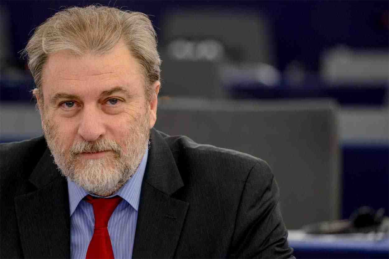 "La conclusion d'un Accord de coopération en matière de défense et de sécurité avec une clause d'assistance militaire mutuelle entre la France et la Grèce serait un acte fort que M. Erdogan ne pourra pas ignorer". (Notis Marias, professeur des Institutions de l’Union européenne, Université de Crète-Grèce, ex-député au Parlement Européen et ex-député au Parlement Grec).