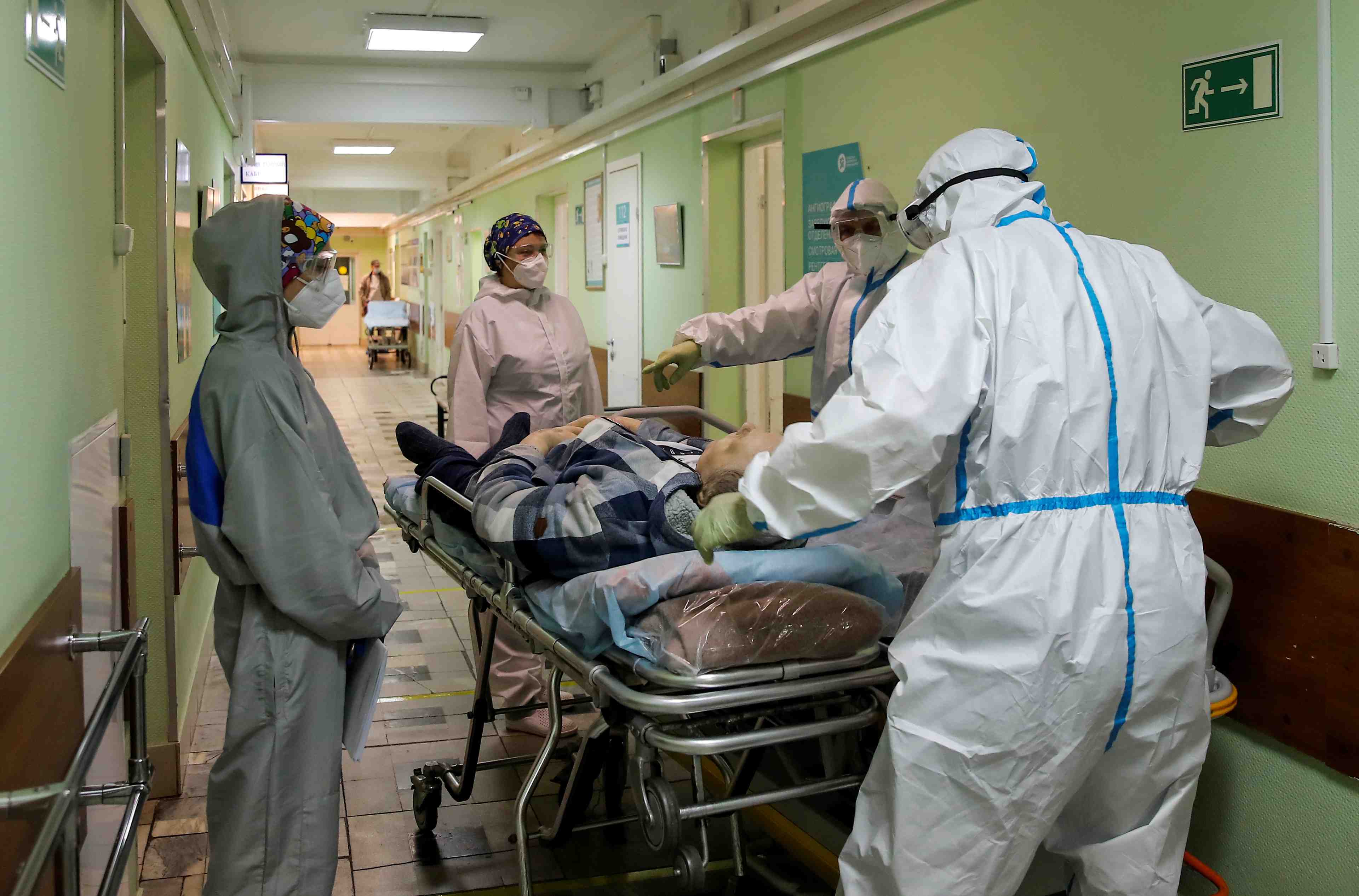 Coronavirus: record de 21.983 cas en 24 heures en russie