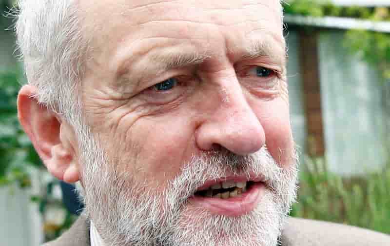 Jeremy corbyn fragilise par une serie de demissions apres le brexit
