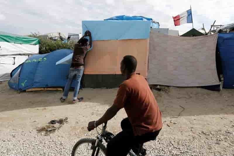 En occitanie, des elus hostiles a l'accueil de migrants