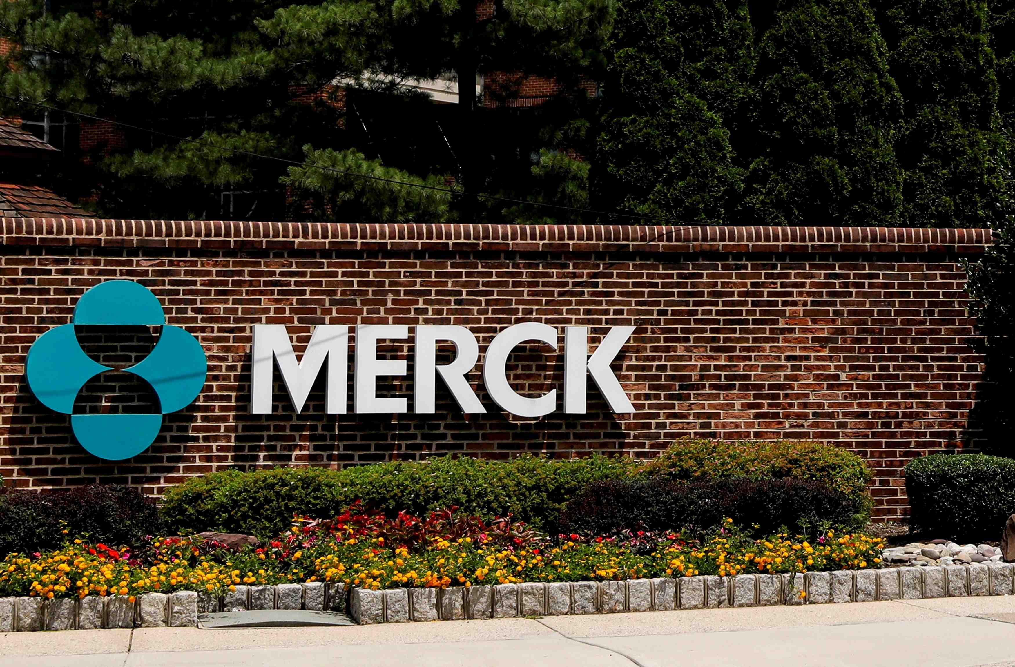 L'aem envisage l'examen en continu du traitement anti-covid de merck