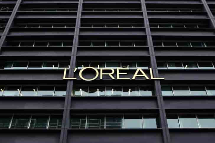 L'Oréal finalise le rachat d'actions, vente à Nestlé de Galderma