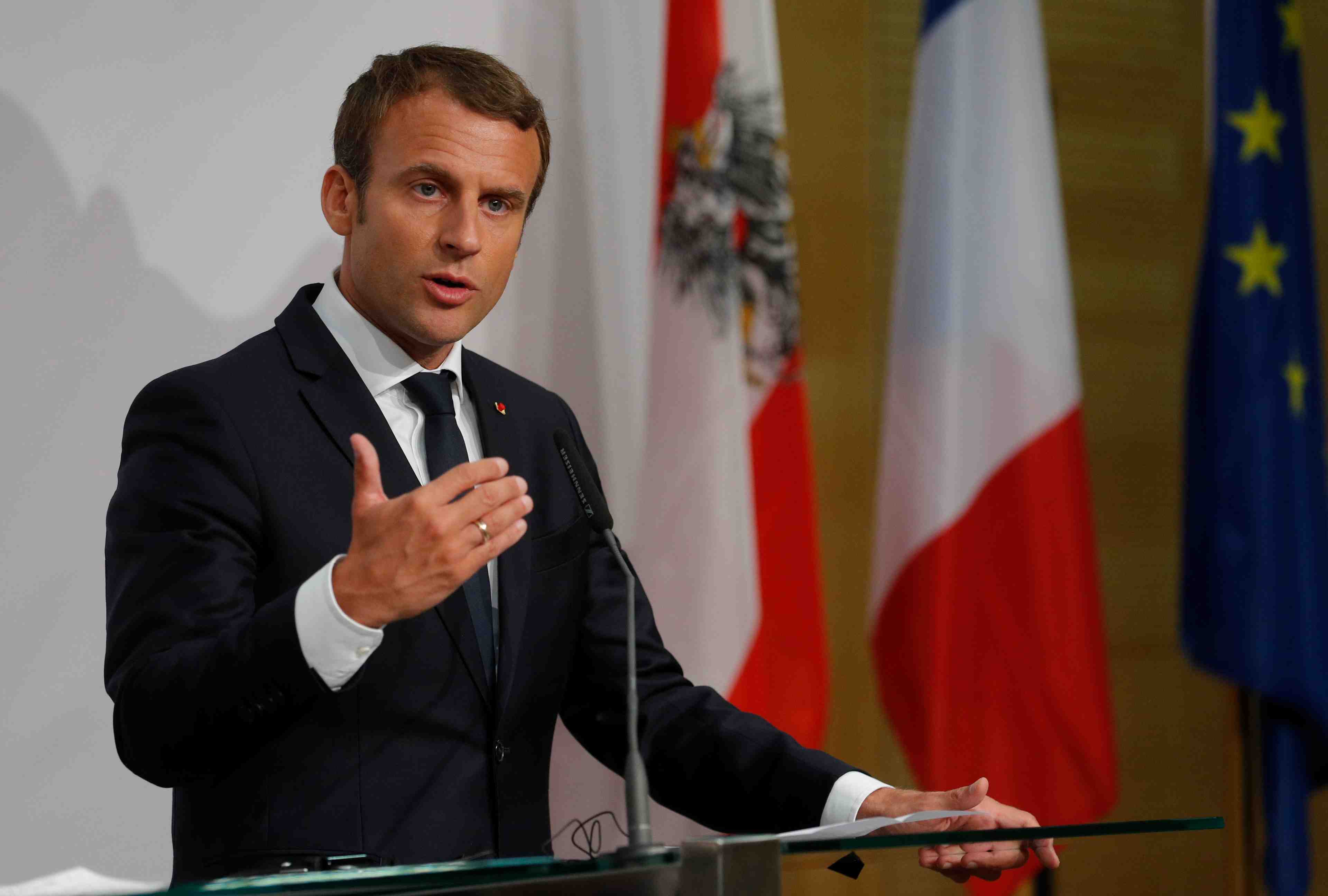 Macron confirme ses priorites pour reformer l'ue et la zone euro