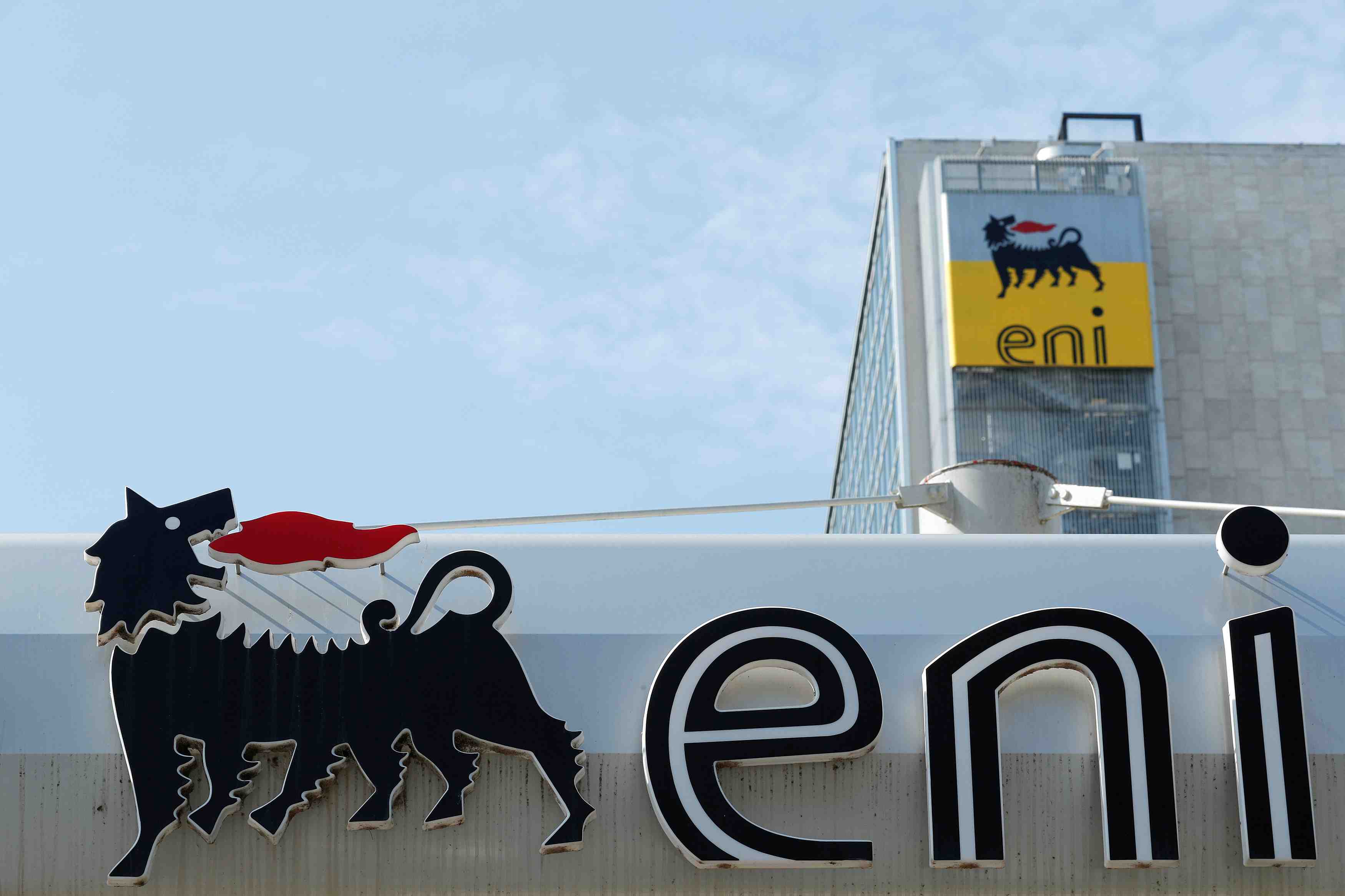 Eni: les prix du gaz et du petrole pesent sur le benefice trimestriel