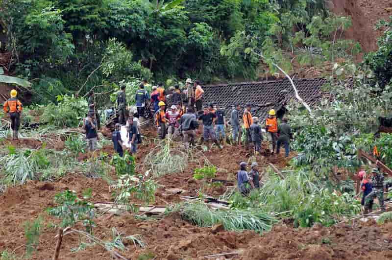 Le glissement de terrain en Indonésie a fait 24 morts, 84 disparus