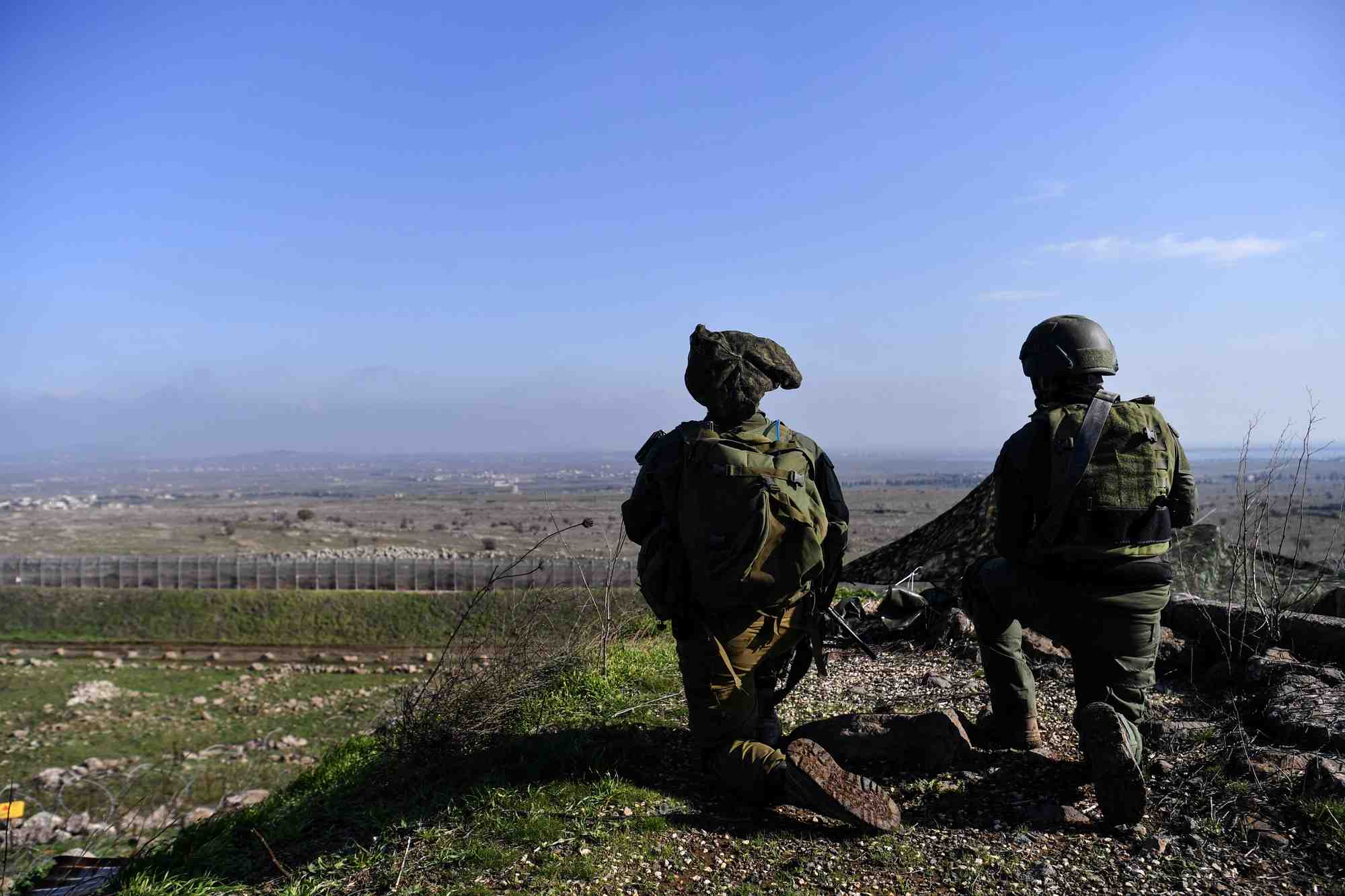 Des soldats israeliens sur le plateau du golan occupe par israel, pres de la frontiere avec la syrie en 2023