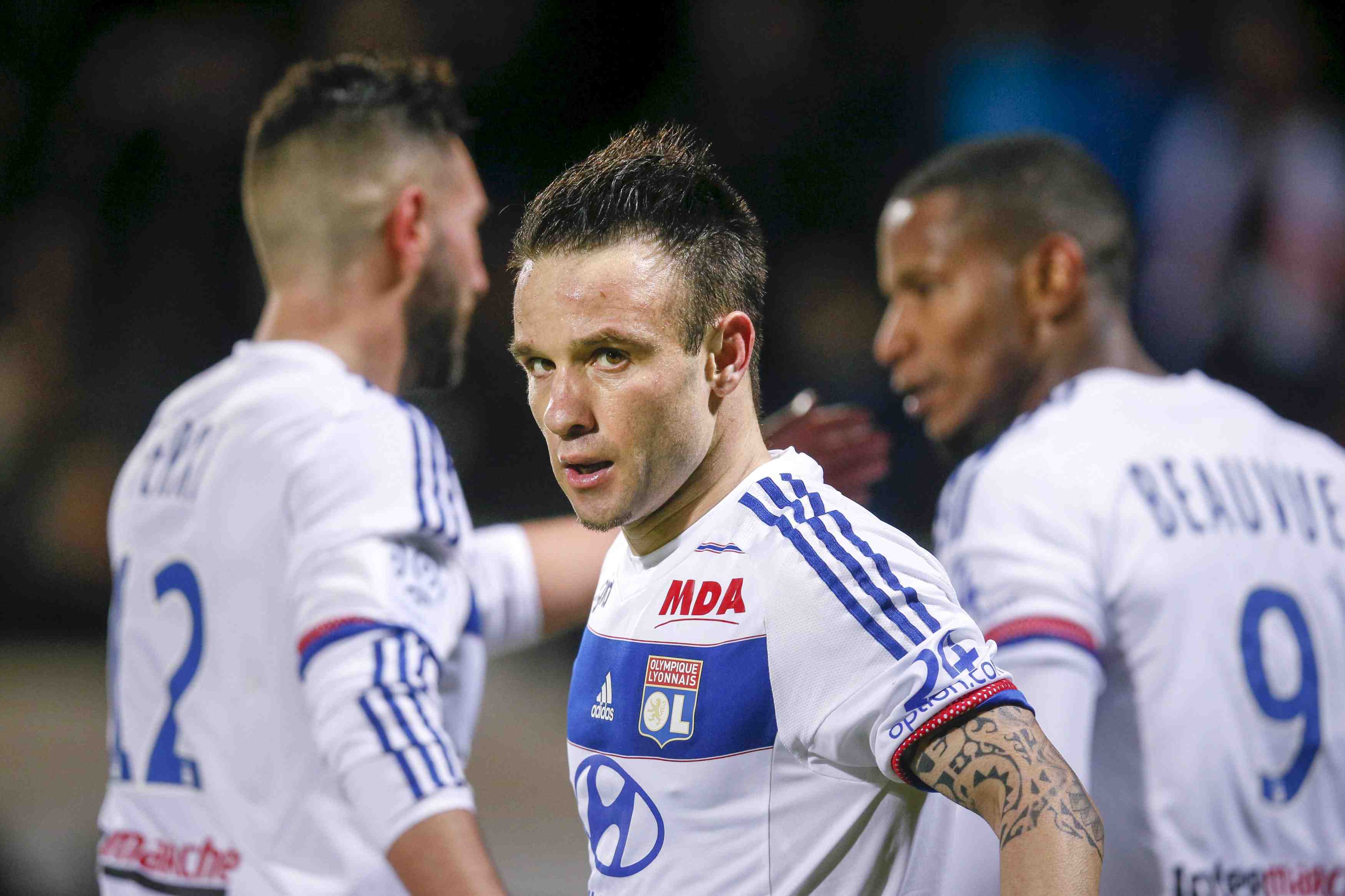 Lyon enchaine a troyes