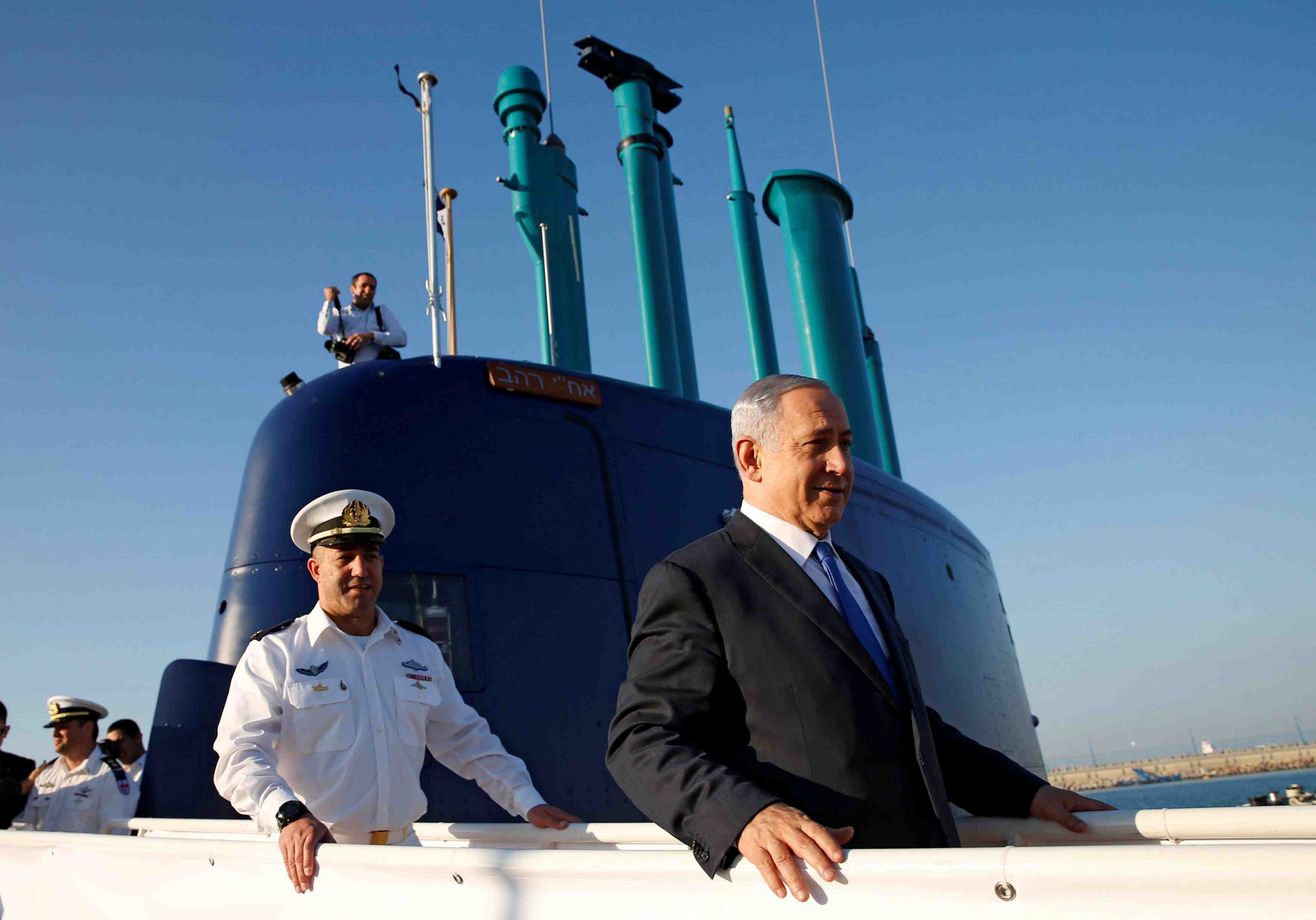 Israel: soupcons de conflit d'interets visant netanyahu