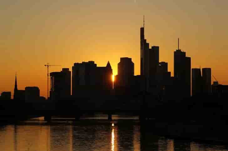 Brexit: berlin pourrait faciliter les licenciements pour attirer les banques