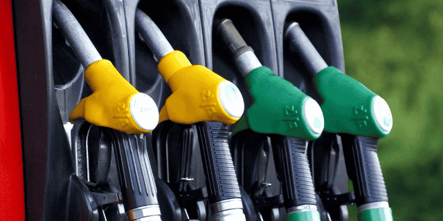 pompe essence station services