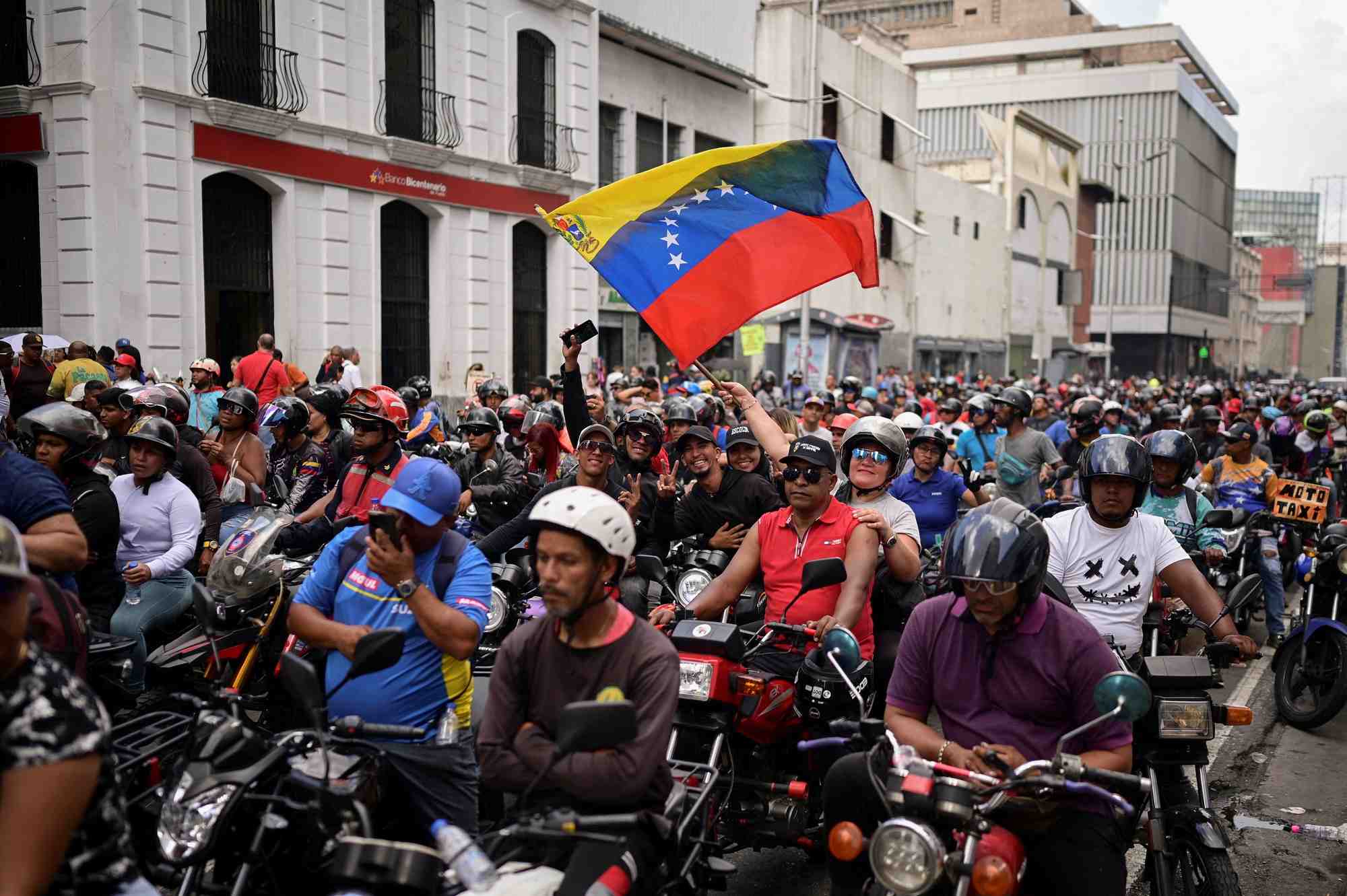 Des partisans du president venezuelien, nicolas maduro