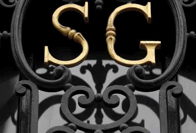 Societe generale et le cac 40 en hausse a la mi-seance