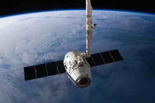 La capsule dragon de spacex manque son arrimage a l'iss
