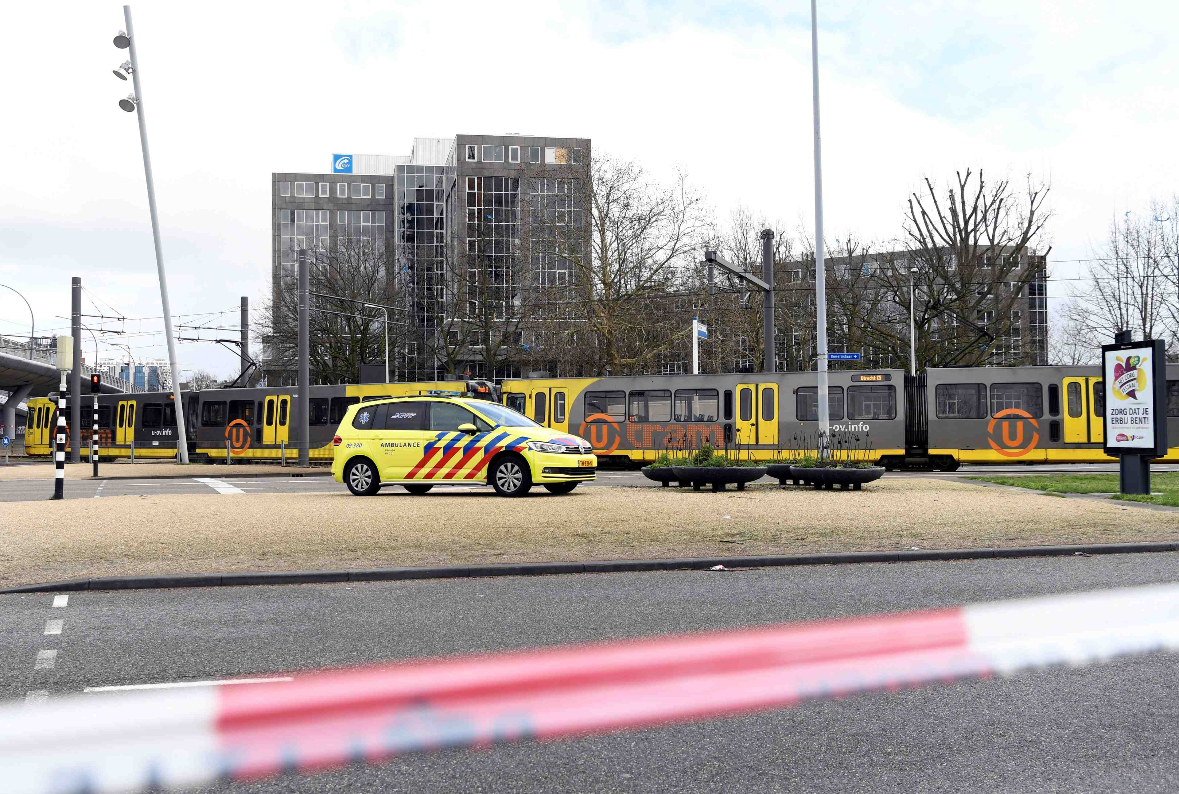 Fusillade a utrecht: des victimes, la these terroriste envisagee