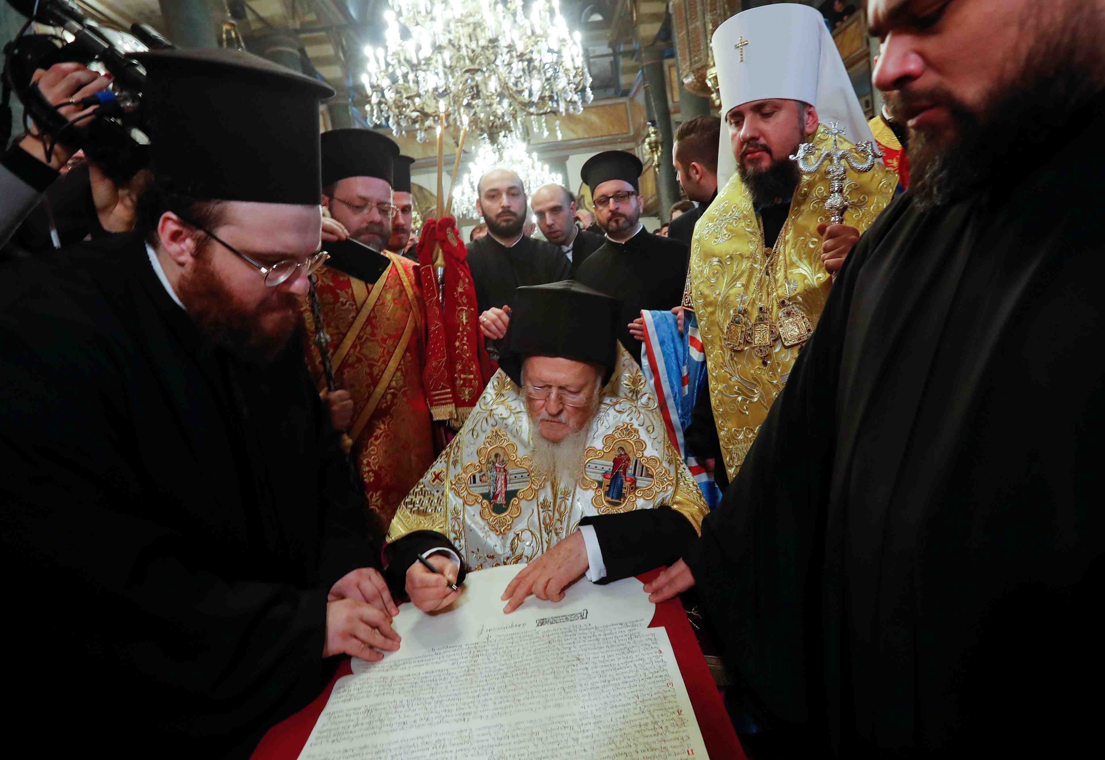 Le schisme de l'eglise orthodoxe ukrainienne enterine