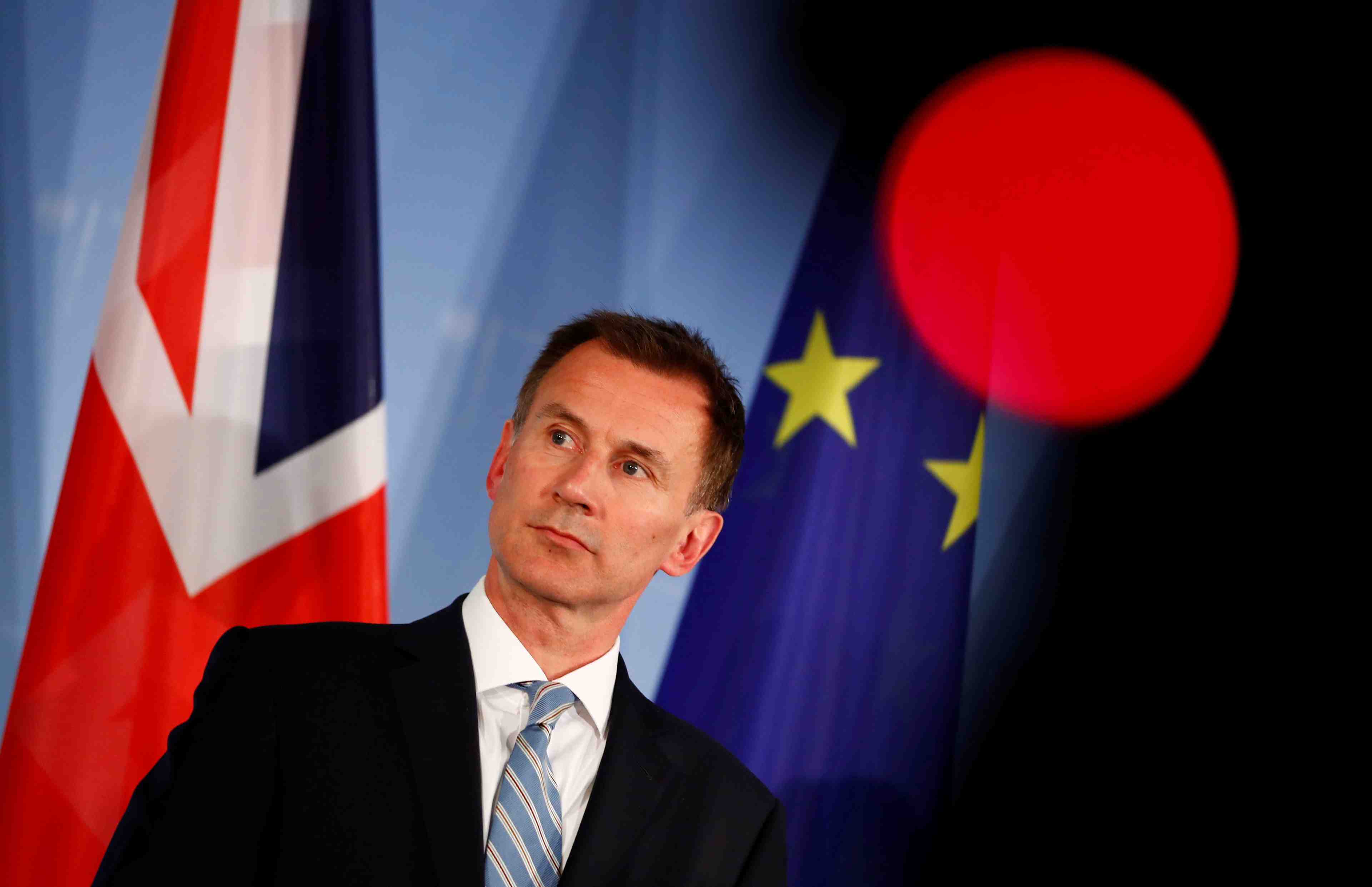 Brexit: hunt entrevoit des signaux positifs de l'ue