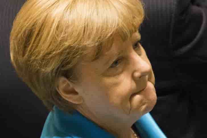L'option militaire en syrie ne suffit pas, dit angela merkel