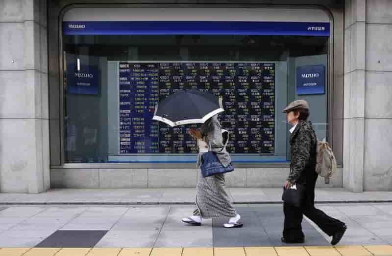 Tokyo finit en hausse