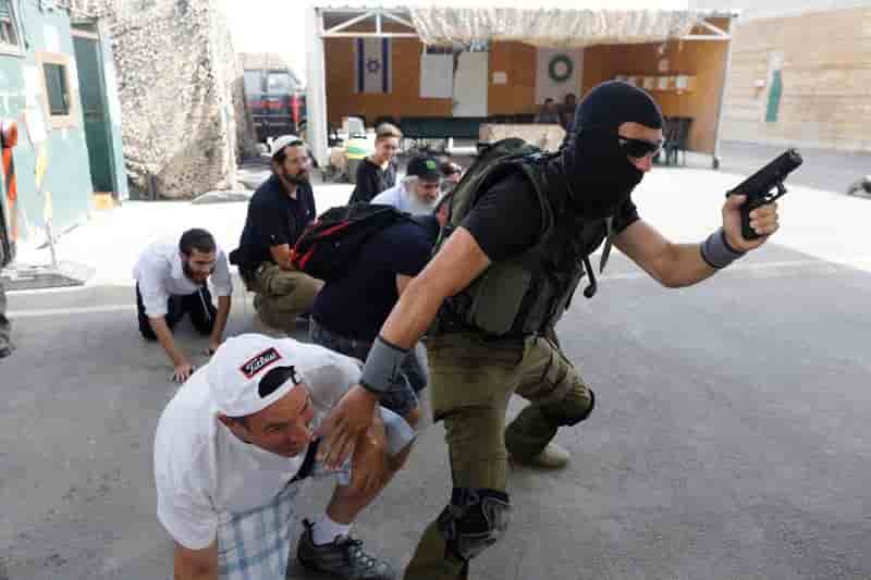 Camps d'entrainement israeliens pour touristes en cisjordanie