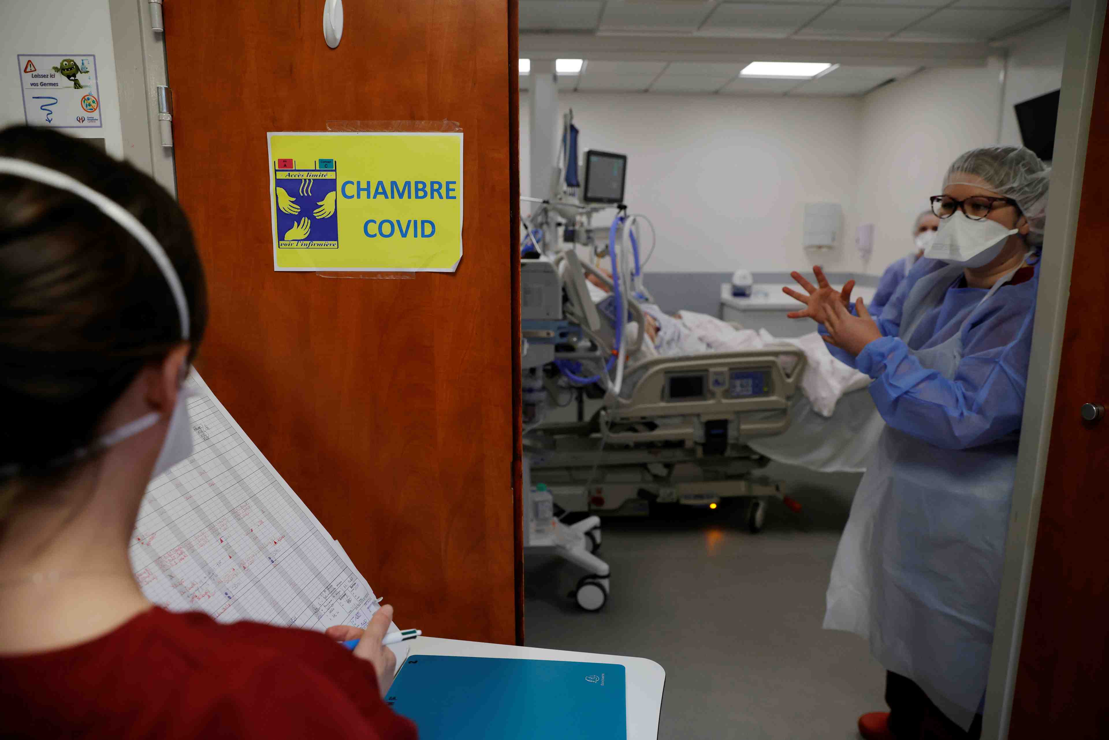 France: moins de 4.000 patients en services de reanimation a cause du covid