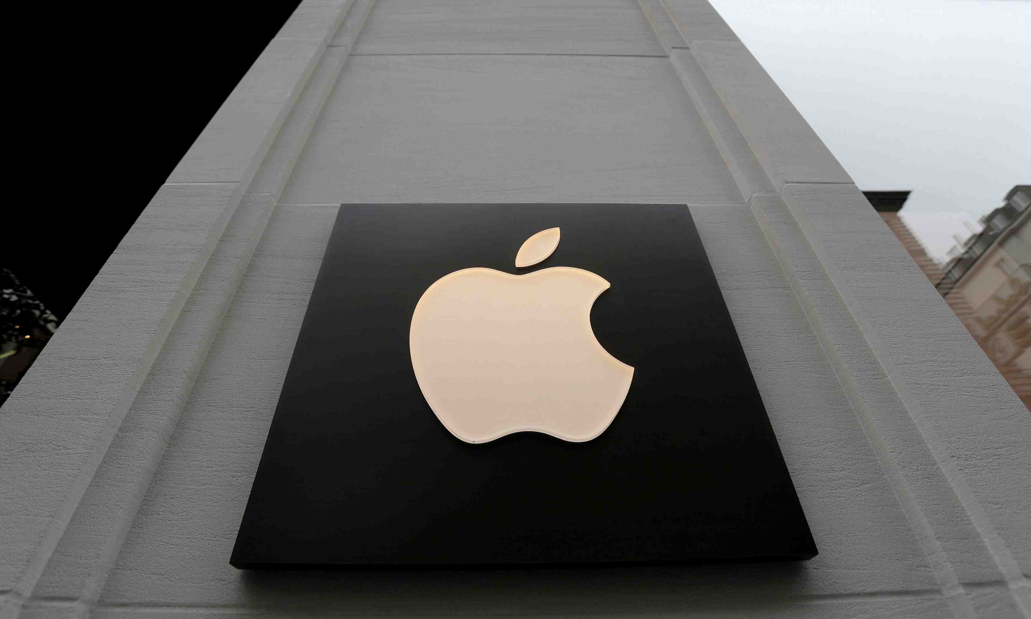 Une voiture autonome d'apple emboutie lors d'un test