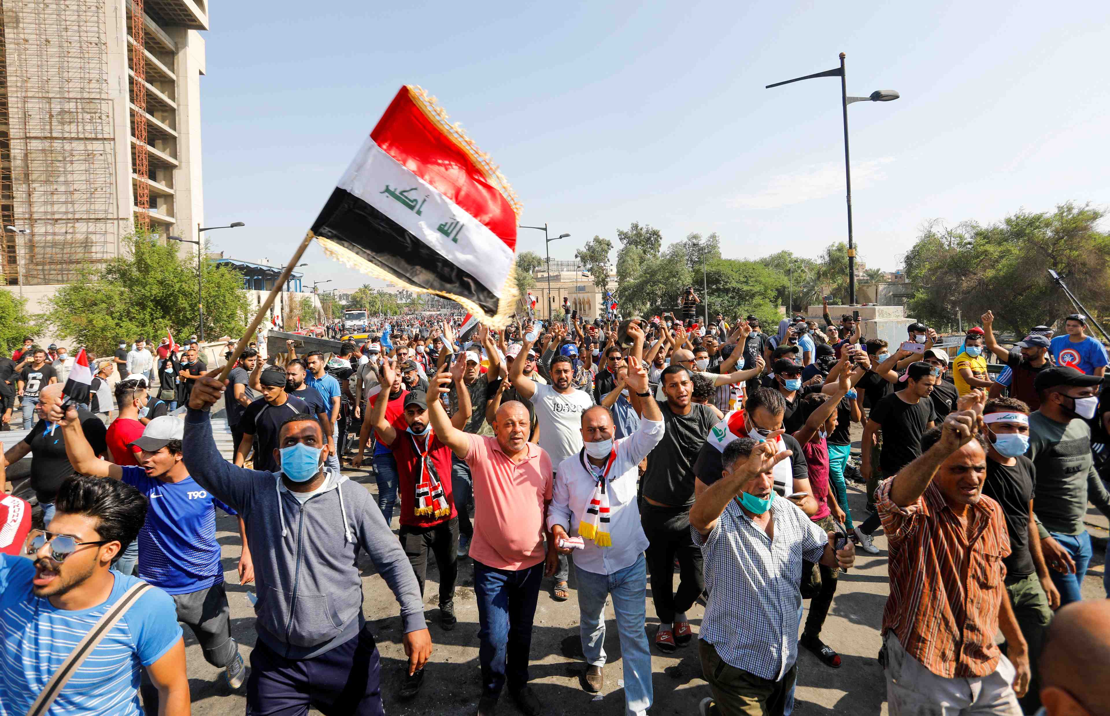 Nouvelles manifestations a bagdad apres un vendredi sanglant