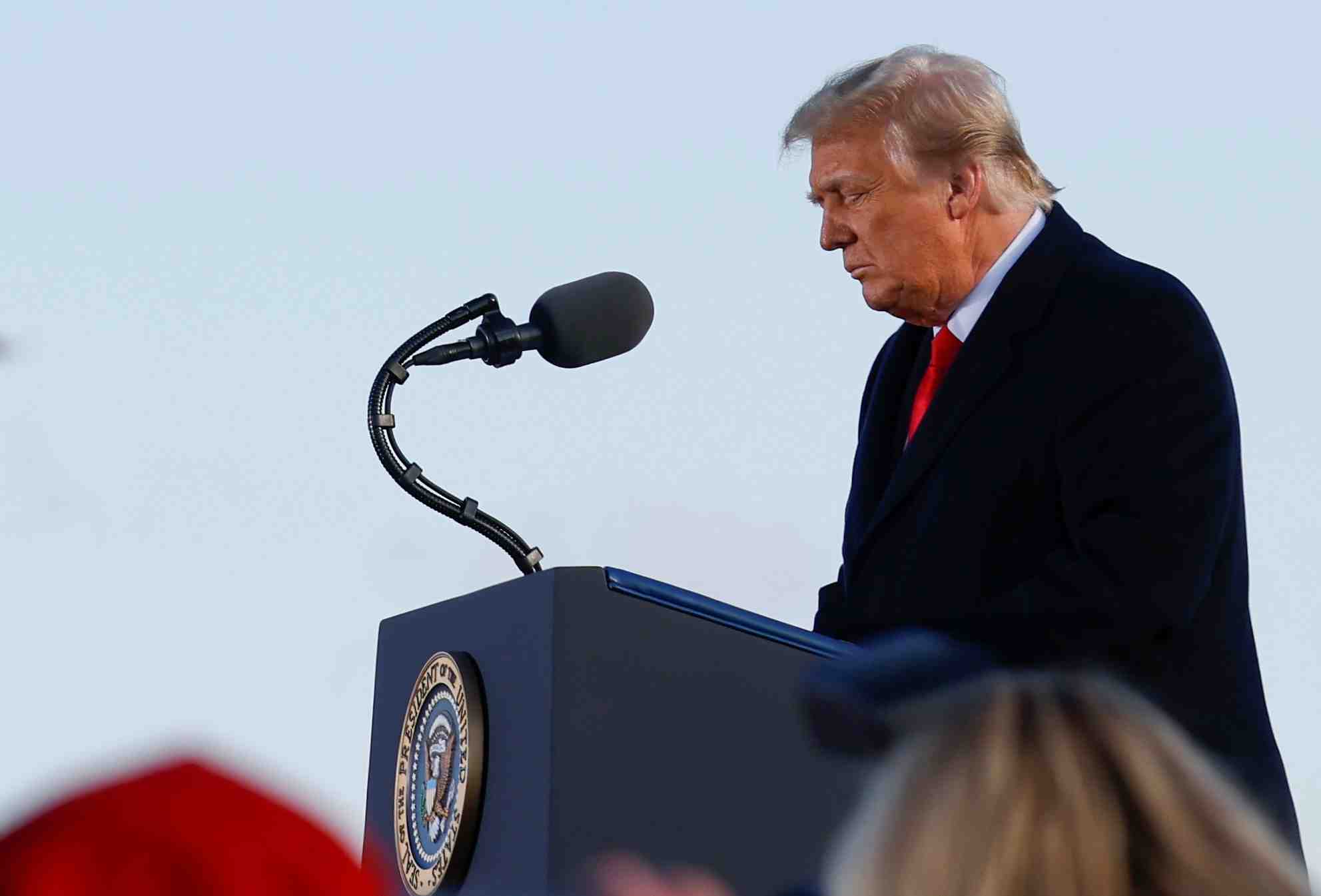 Usa: la procedure de destitution de trump transmise lundi au senat