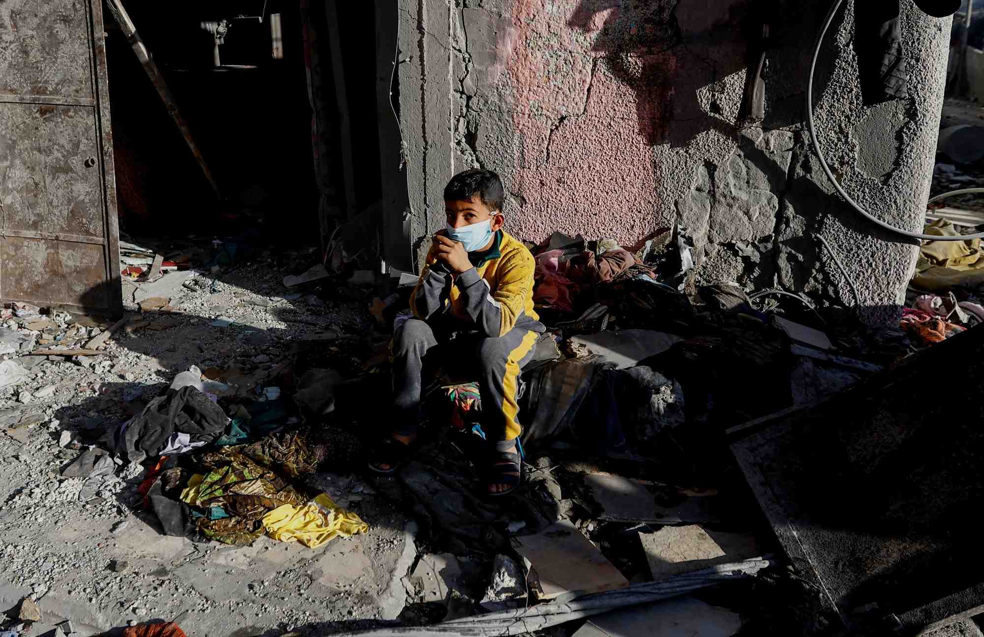 Suites d'une frappe israelienne a khan younis, gaza