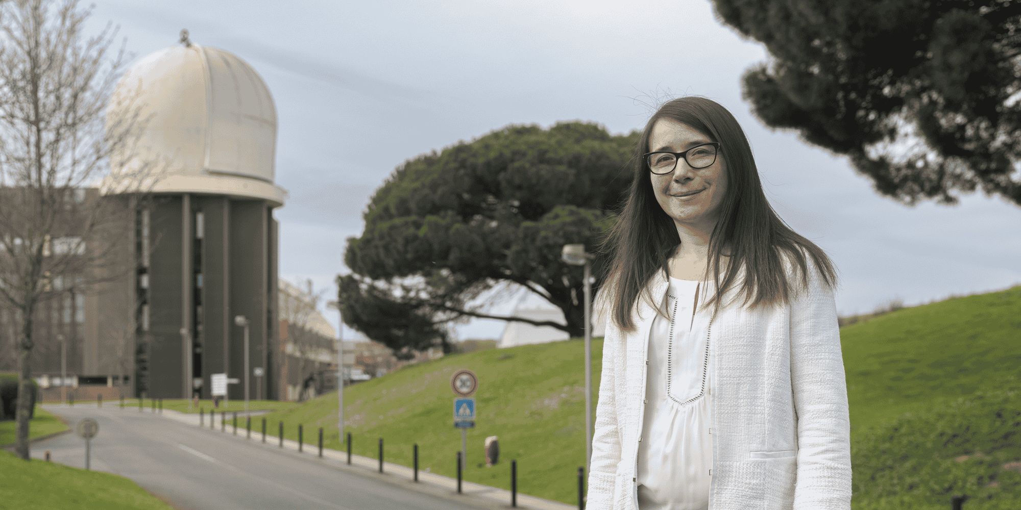 Enceinte de son deuxième enfant, Nathalie Font est à la tête du site industriel de Thales Alenia Space à Toulouse.