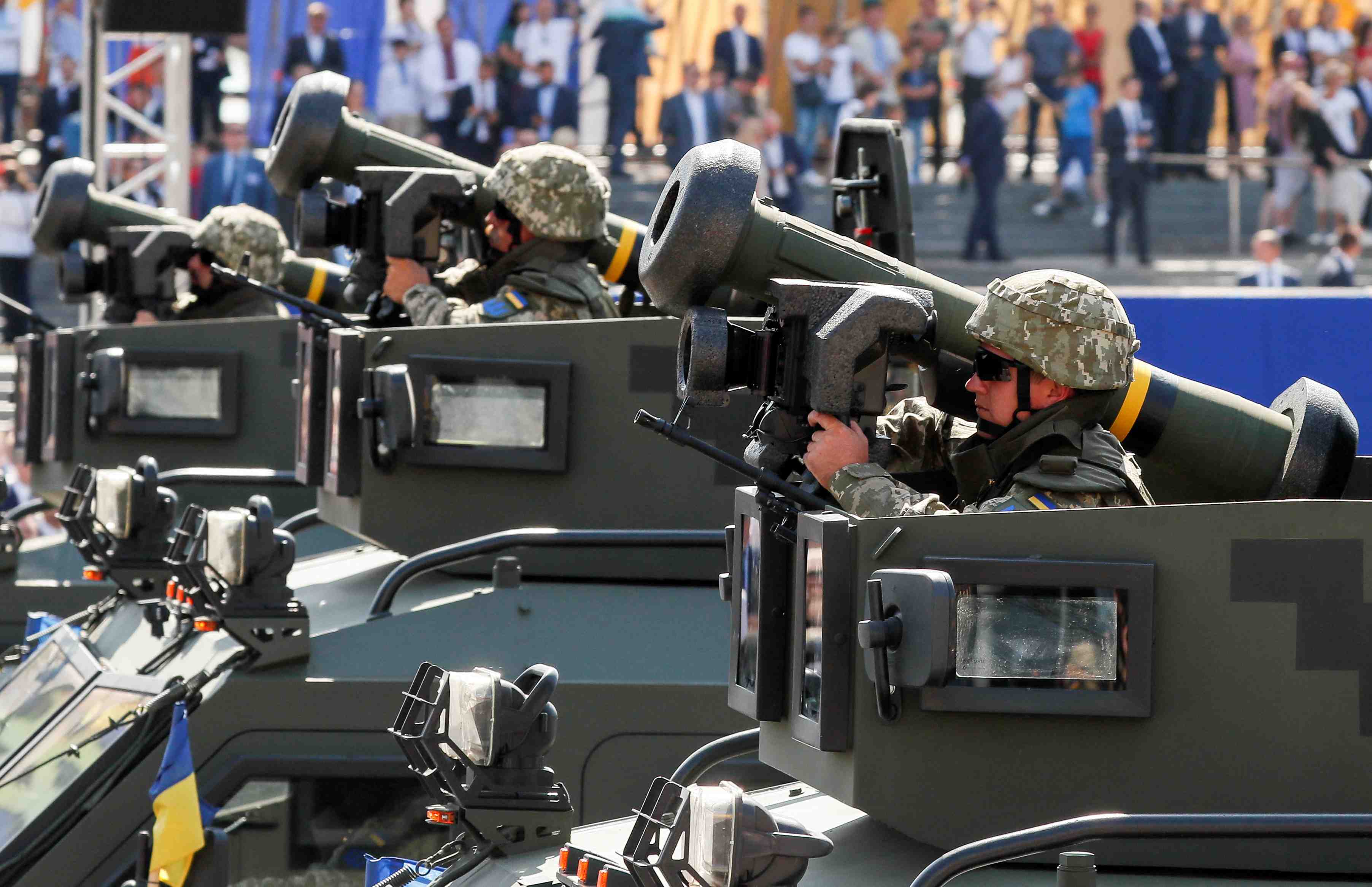 L'armee ukrainienne effectue des exercices avec des missiles americains dans l'est du pays