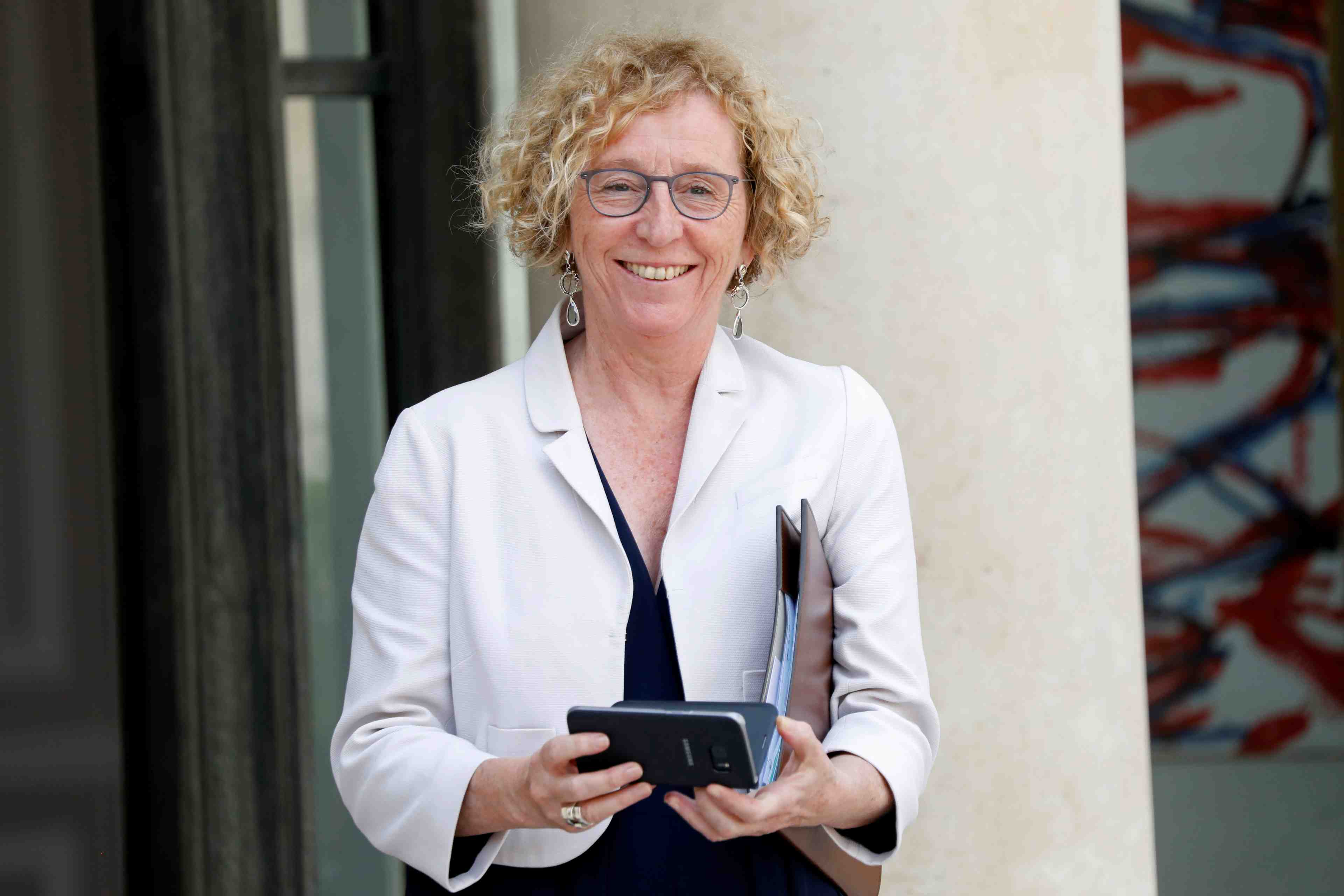 "il n'y a pas de sot metier", dit muriel penicaud