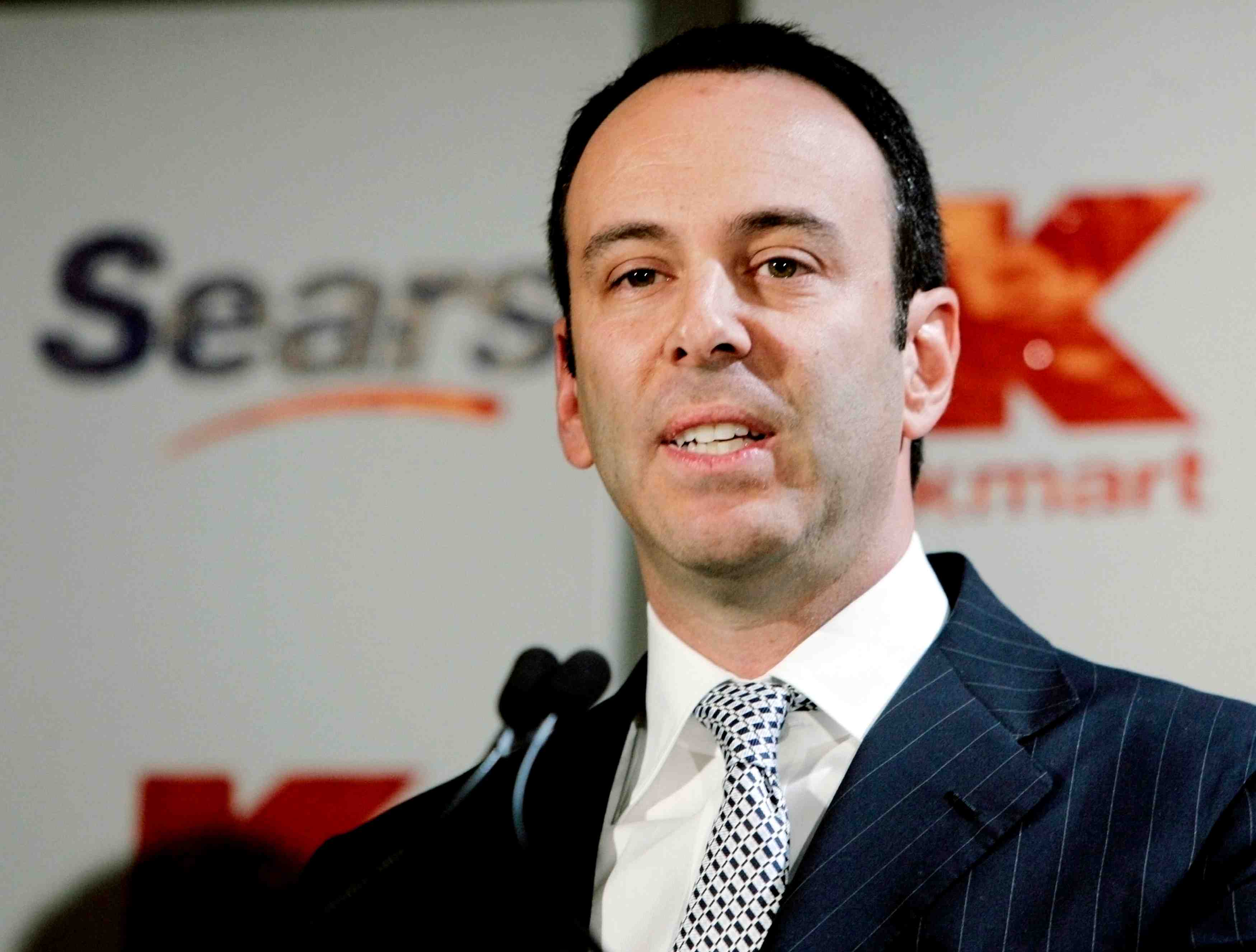 Lampert soumet une nouvelle offre a cinq milliards de dollars pour sauver sears