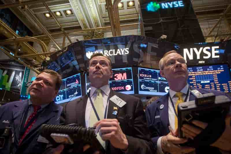 Wall Street ouvre en petite baisse